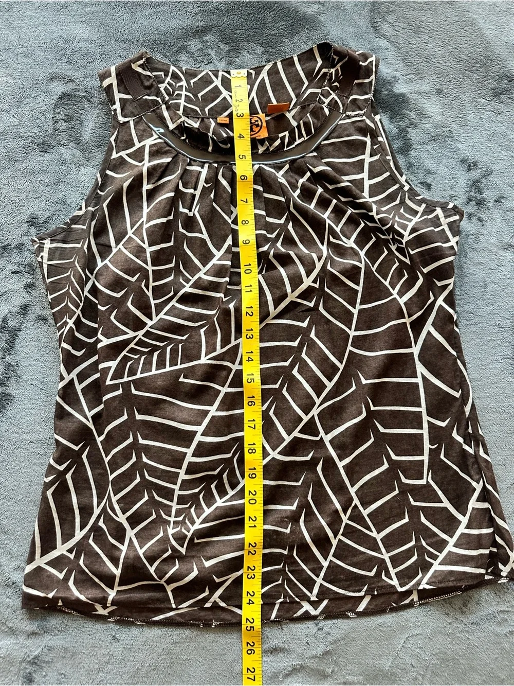 Tory Burch Size 8 Brown Ivory Leaf Print Cotton Sleeveless Blouse Top